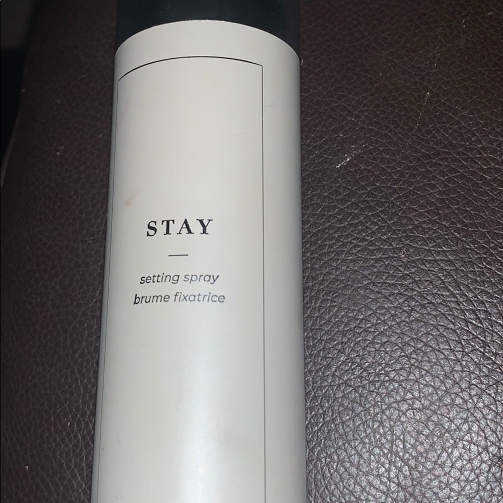 Maskara Stay setting spray